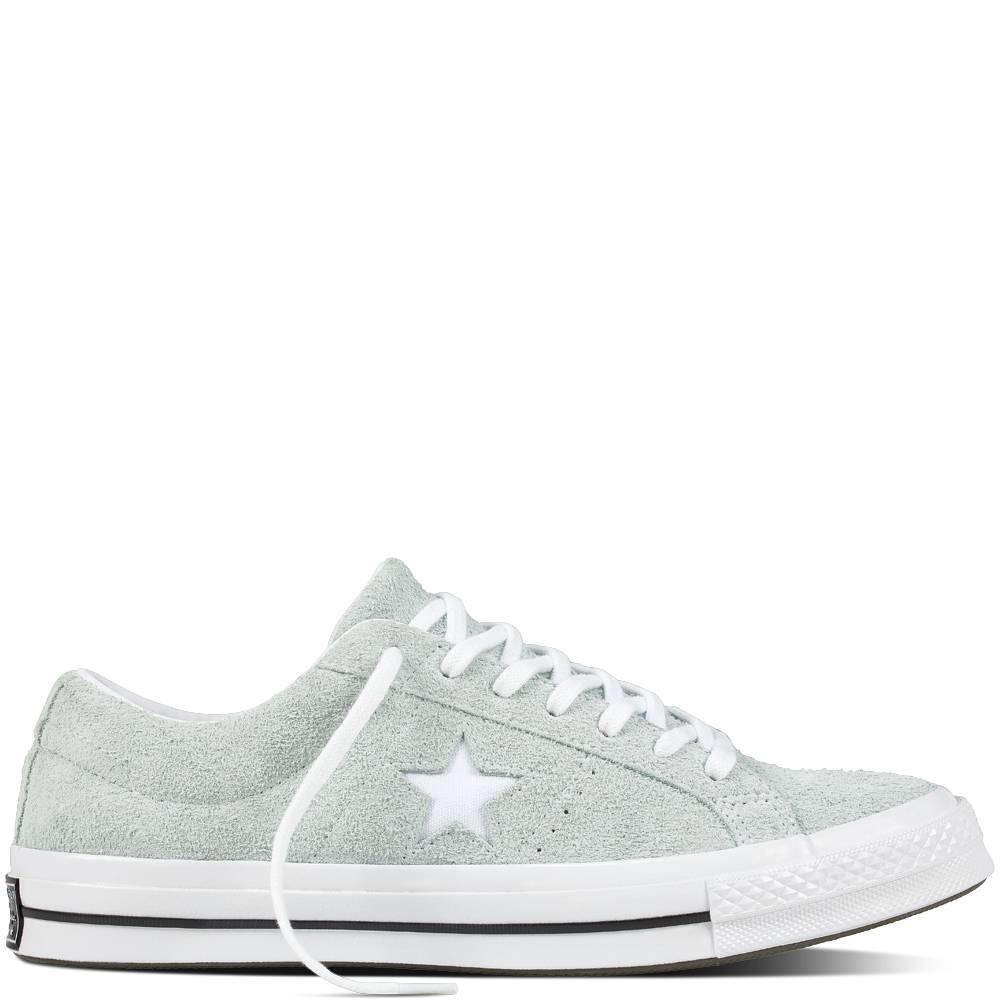 Converse-de-1cad03fc6ab0520305fb8d193f59e3da-46f3c