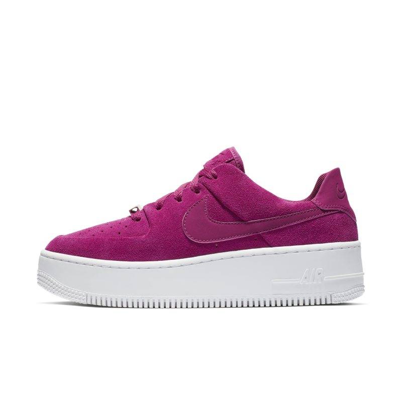 nike-de-ea723f07fe4c4a870e4840d33c637cc1